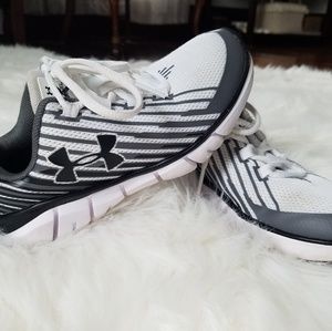 Under Armer size 12 shoes